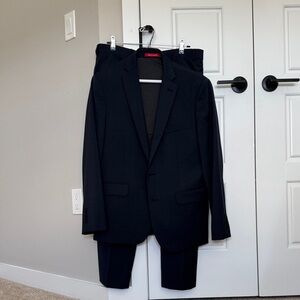 Men's Navy Suit (Gently-Worn)